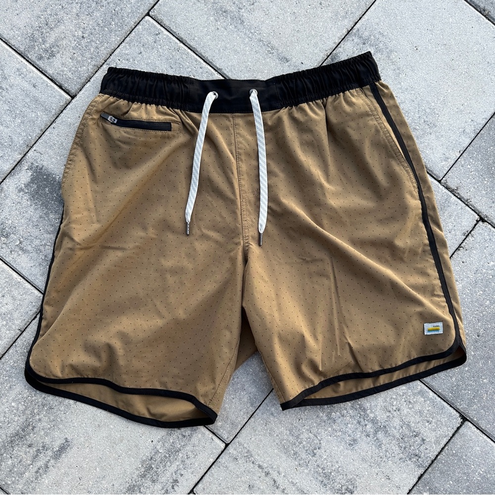 Vuori Banks Shorts